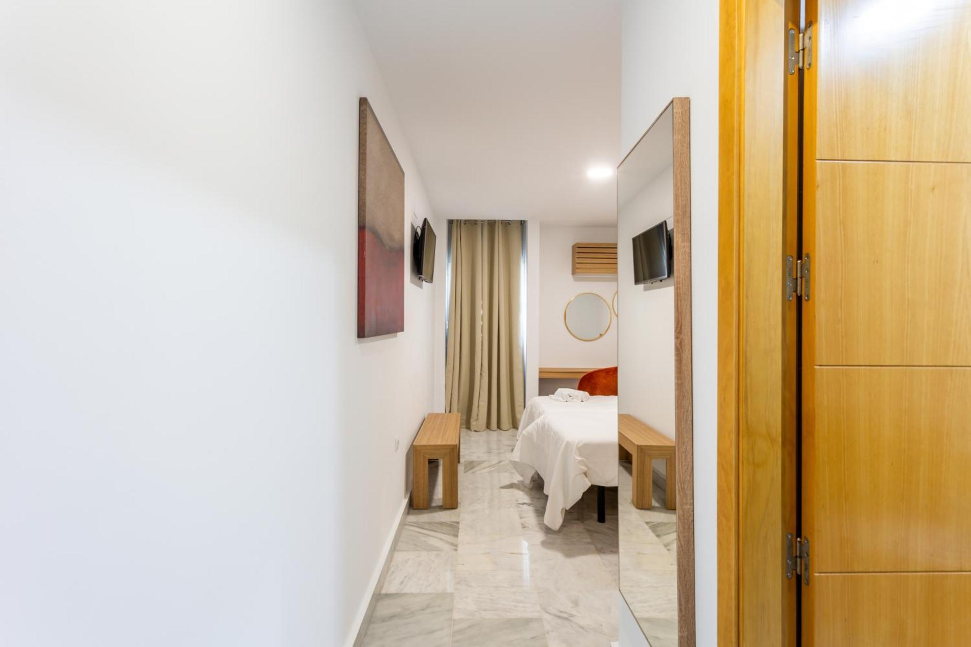 Hotel El Tujjar Los Barrios Dış mekan fotoğraf