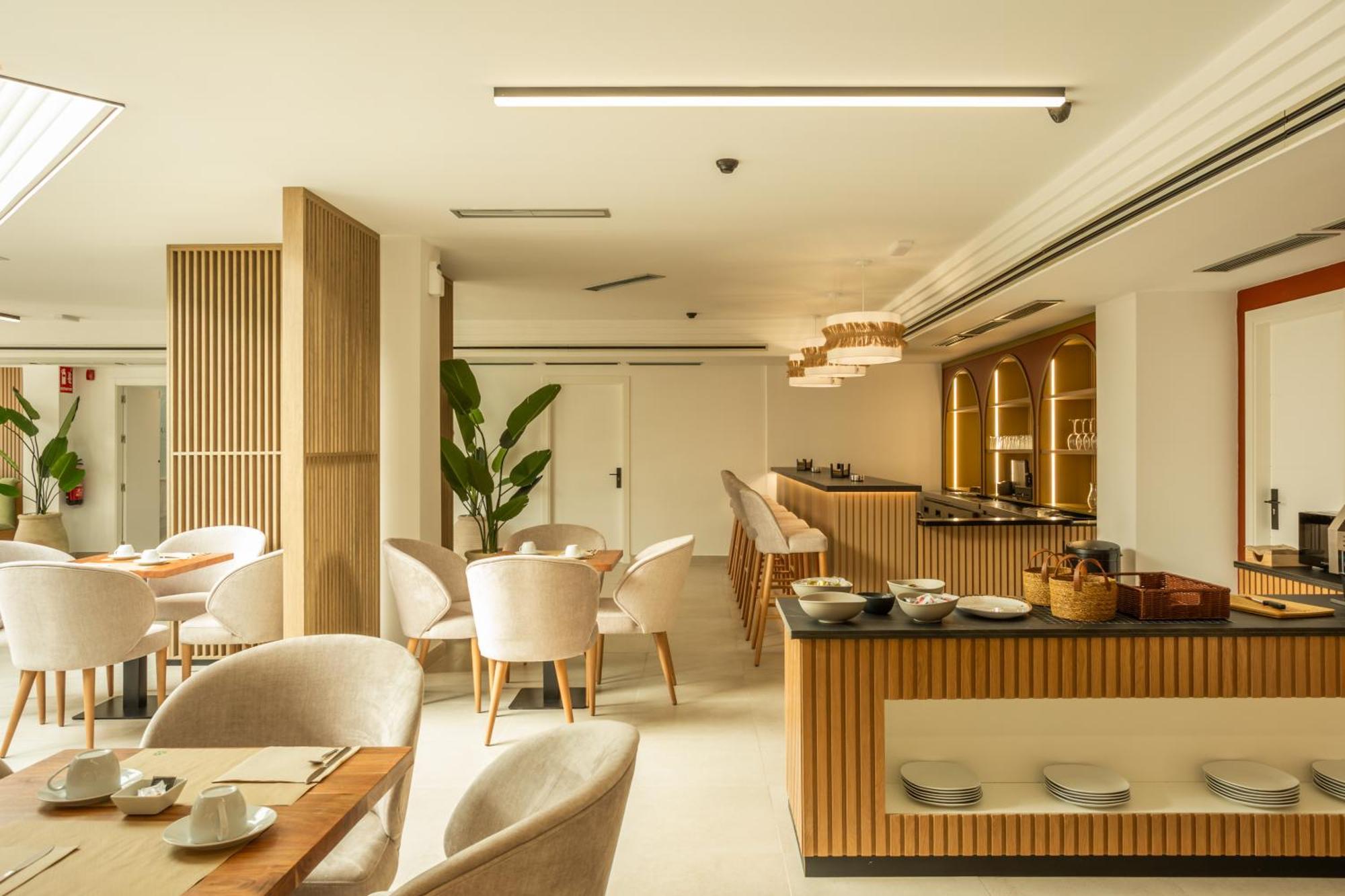 Hotel El Tujjar Los Barrios Dış mekan fotoğraf