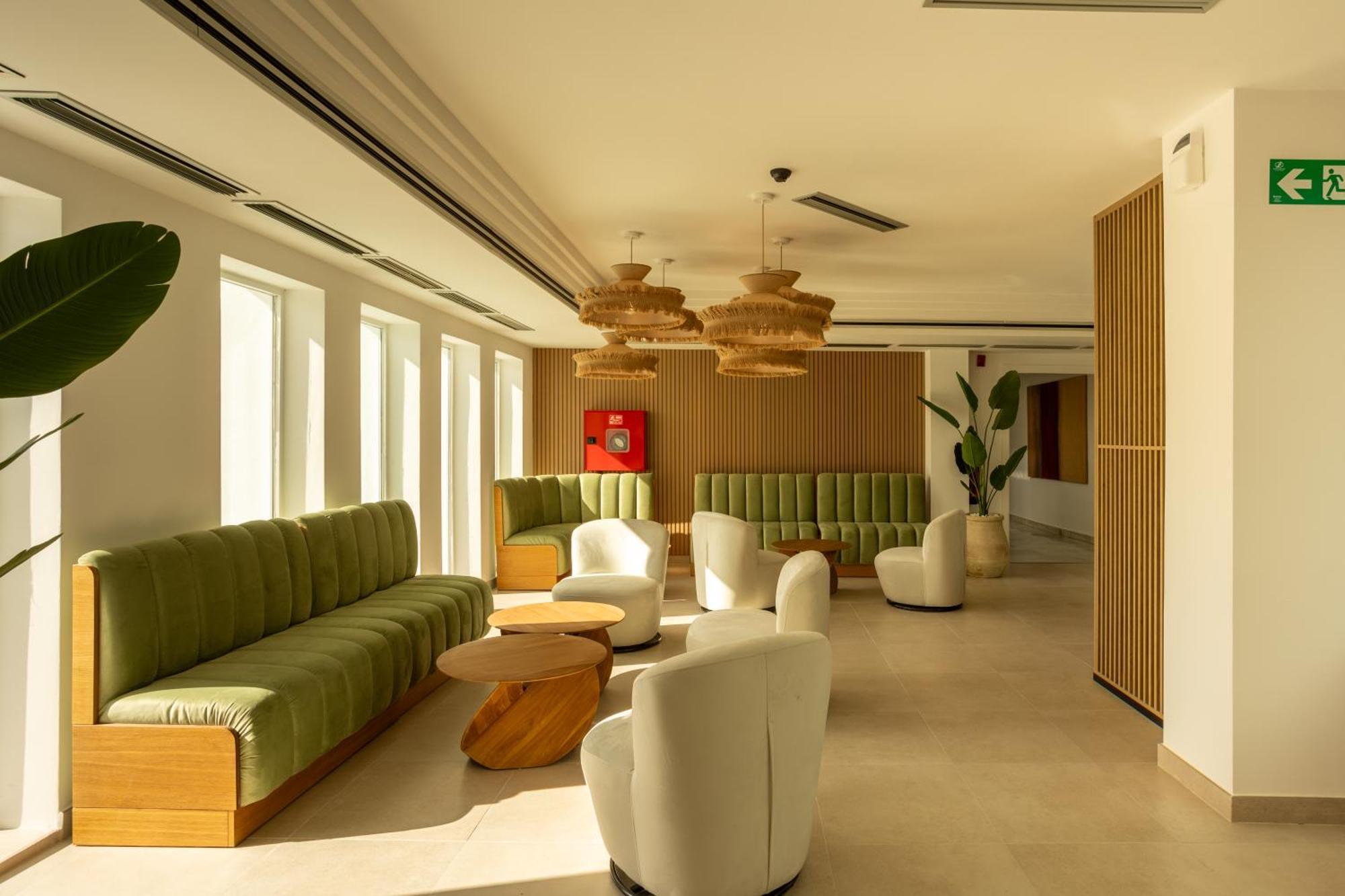 Hotel El Tujjar Los Barrios Dış mekan fotoğraf