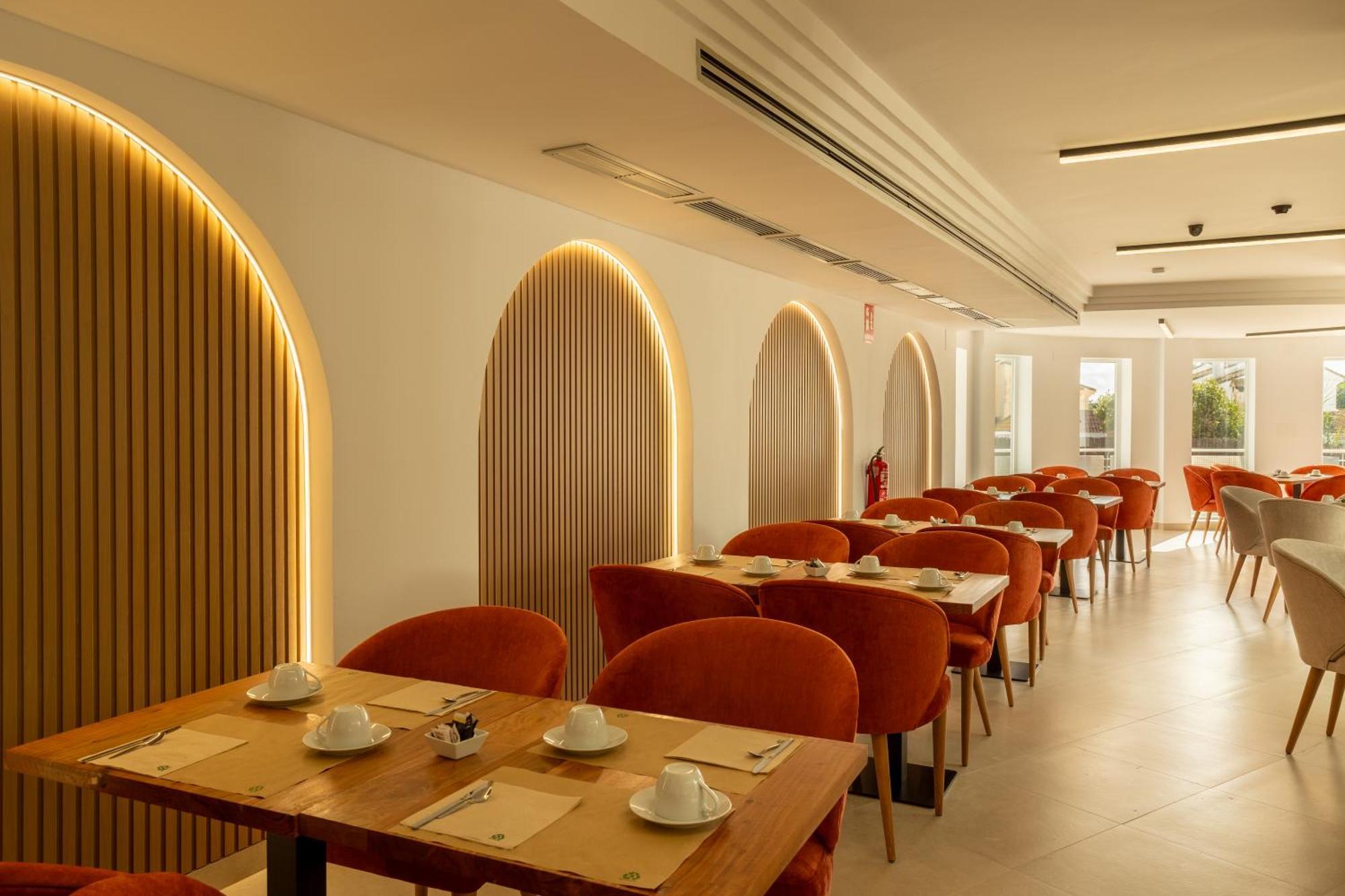 Hotel El Tujjar Los Barrios Dış mekan fotoğraf