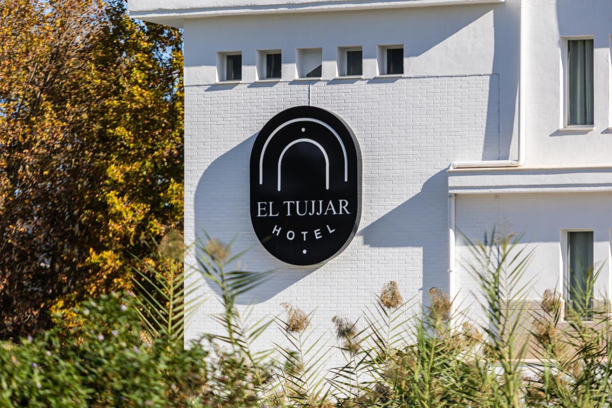 Hotel El Tujjar Los Barrios Dış mekan fotoğraf