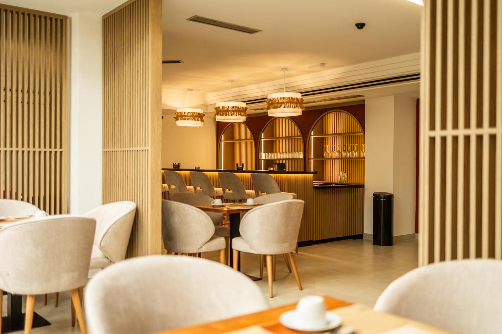 Hotel El Tujjar Los Barrios Dış mekan fotoğraf