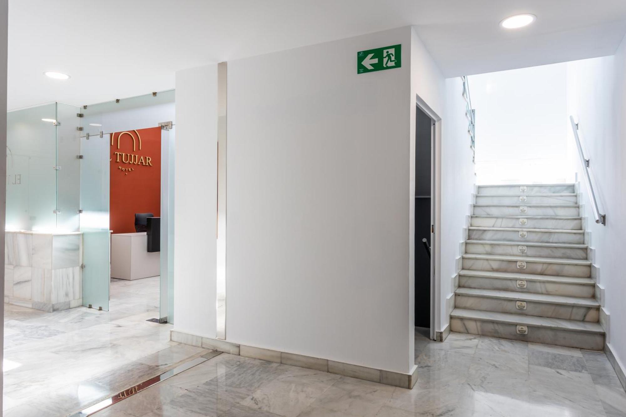 Hotel El Tujjar Los Barrios Dış mekan fotoğraf