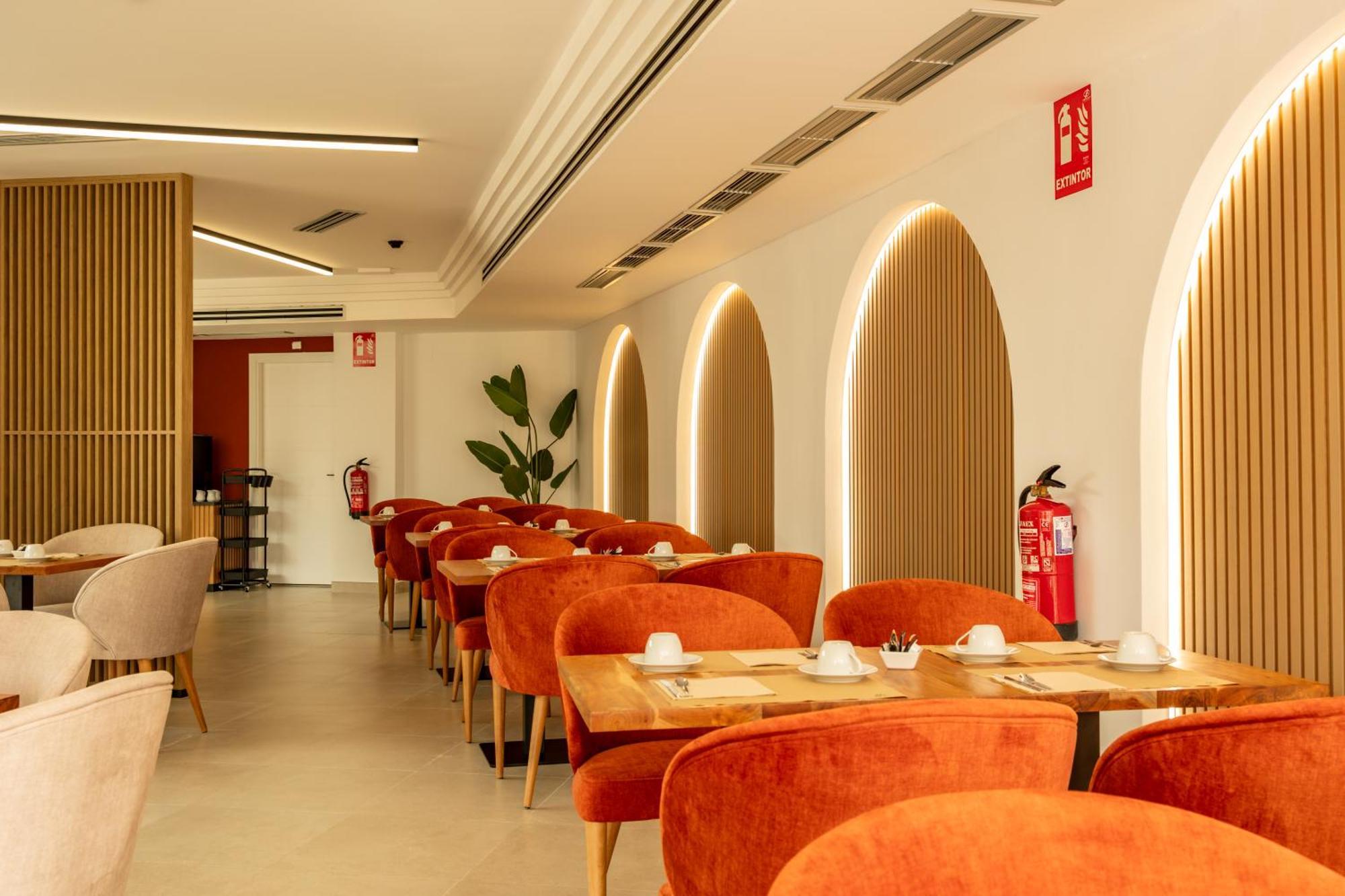 Hotel El Tujjar Los Barrios Dış mekan fotoğraf